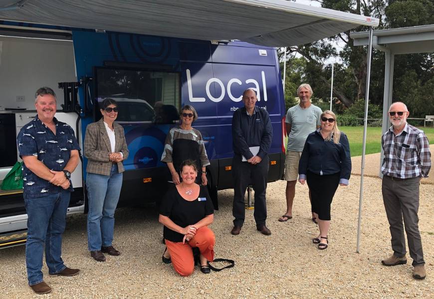 nbn-local-in-the-mallacoota-community-with-mayor-and-madra